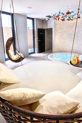 Vnútorná vírivka a relax zóna